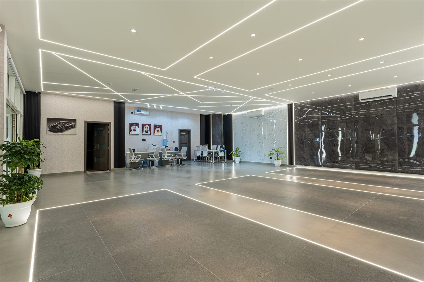 AlHoot Car Showroom