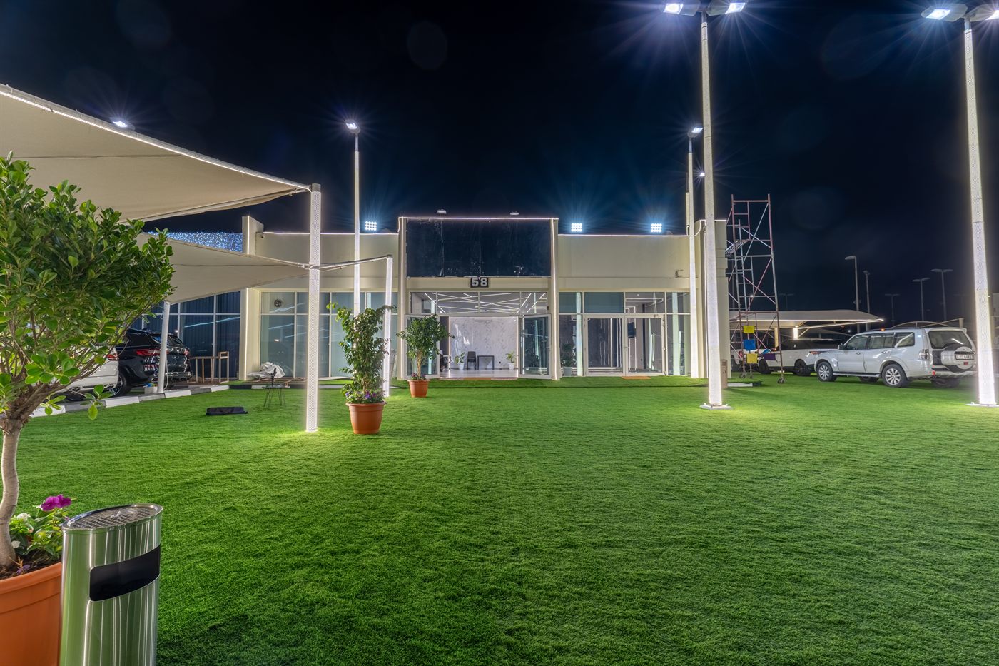 AlHoot Car Showroom &mdash; photo 4