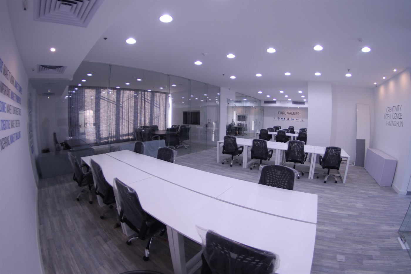 Hadi&rsquo;s Office &mdash; photo 4